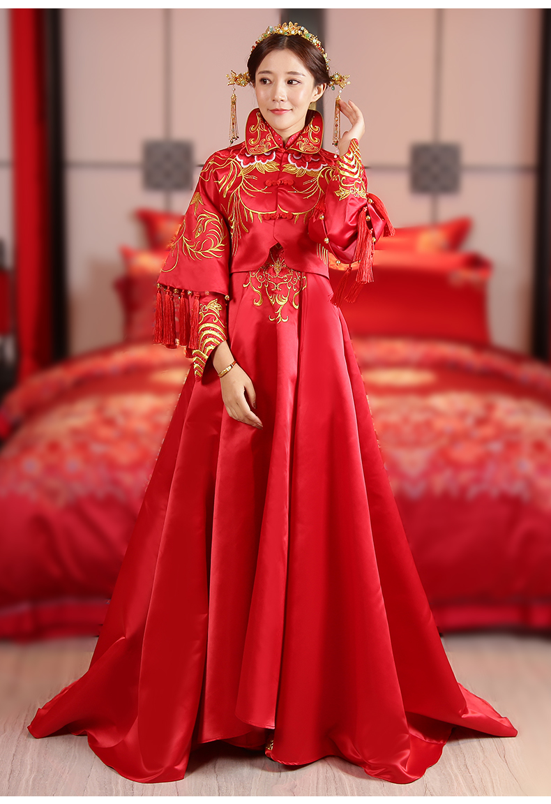 中國紅氣質(zhì)拖尾新娘禮服,唯美刺繡中式禮服