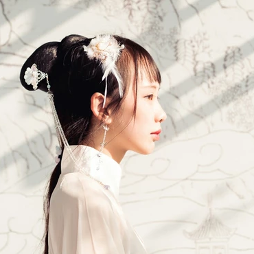 漢服帶寵物女生頭像，唯美古風(fēng)真人頭像