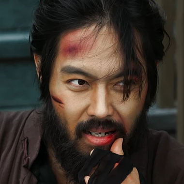 霸氣男生打架帶兵器頭像，唯美古風(fēng)真人頭像