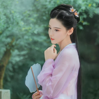 柳下紫衣帶傘頭像，唯美古風真人頭像