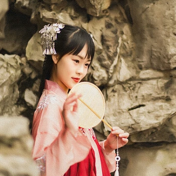 小清新粉衣帶團(tuán)扇女生頭像，唯美古風(fēng)真人頭像