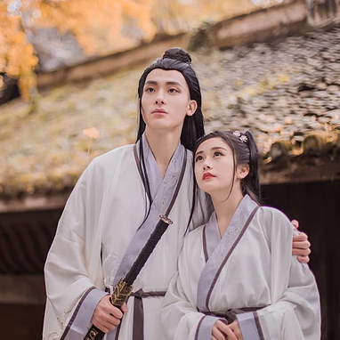 銀杏樹下情侶頭像，唯美古風(fēng)真人頭像