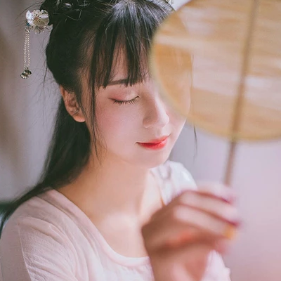 清新文藝女生頭像，唯美古風(fēng)真人頭像