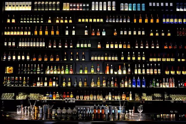 杭州·秀酒店，像上世紀(jì)劇場(chǎng)上演一場(chǎng)故事