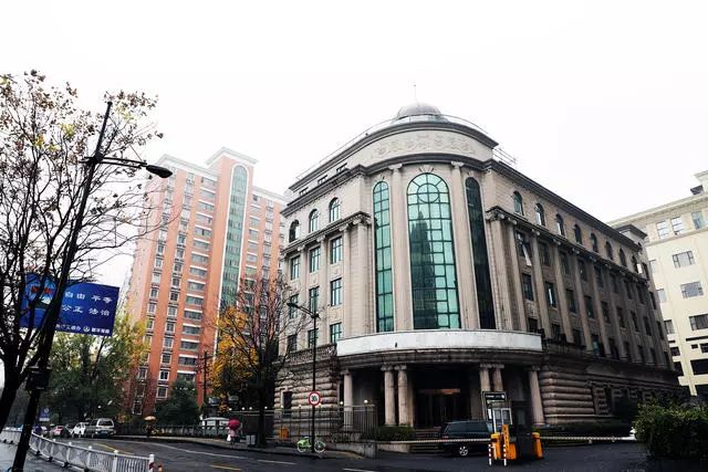 杭州·秀酒店，像上世紀(jì)劇場(chǎng)上演一場(chǎng)故事