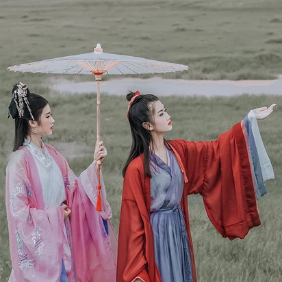 草原喝酒閨蜜頭像，唯美古風(fēng)真人頭像