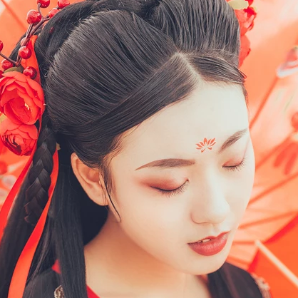 紅妝帶紅傘女生頭像，唯美古風(fēng)真人頭像