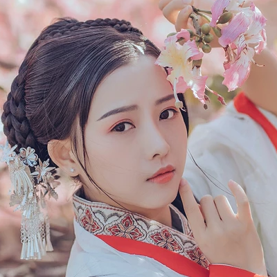 粉色木棉花少女頭像，唯美古風(fēng)真人頭像