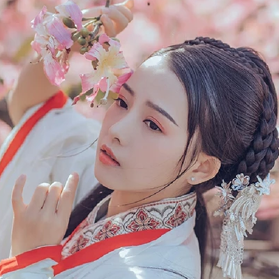 粉色木棉花少女頭像，唯美古風(fēng)真人頭像