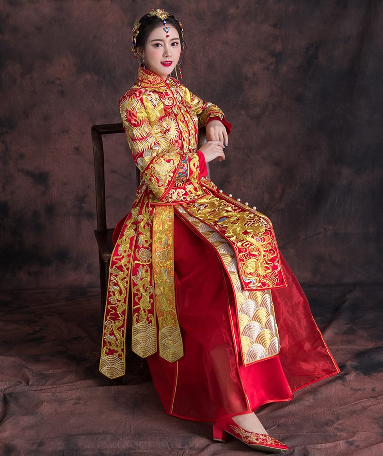 喚醒傳統(tǒng)福連文苑俗的唯美中式禮服新娘禮服