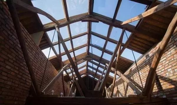 讓時光和經(jīng)歷變成一本書：中國首家圖書館民宿