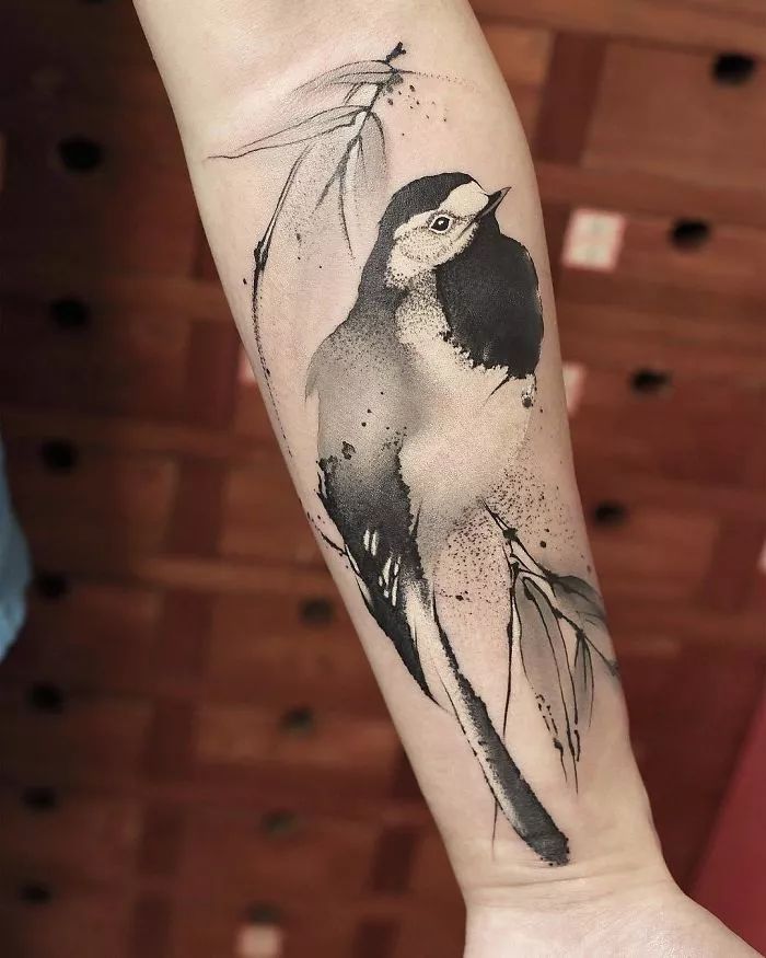 水墨人體彩繪藝術(shù)，傳統(tǒng)國畫與時尚刺青的融合