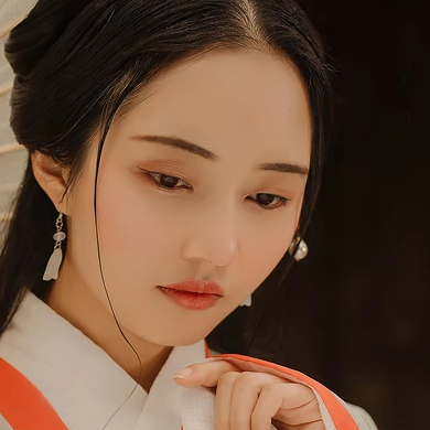 傷感思念帶傘女生頭像，唯美古風真人頭像