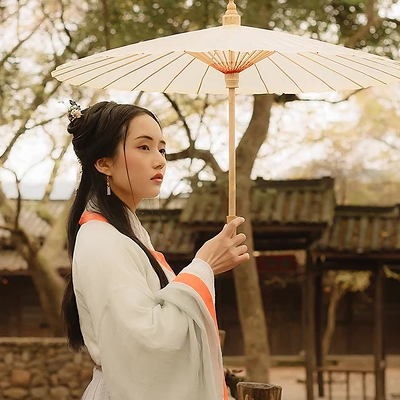 傷感思念帶傘女生頭像，唯美古風真人頭像