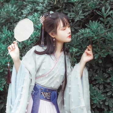 漢服情侶帶團(tuán)扇頭像，唯美古風(fēng)真人頭像