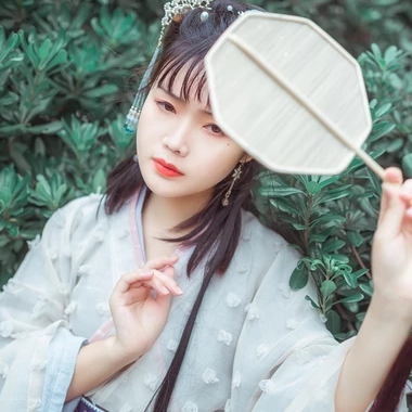 漢服情侶帶團(tuán)扇頭像，唯美古風(fēng)真人頭像