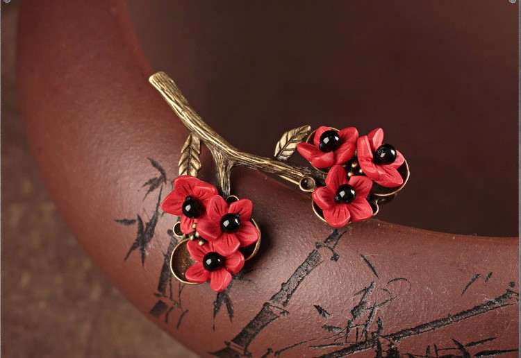 福連文苑紅色梅花花朵飾品