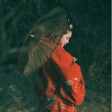 文藝紅衣帶傘女生頭像，唯美古風真人頭像