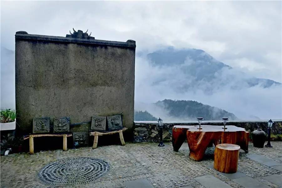 過(guò)云山居·長(zhǎng)丘田，躺在浴缸里摘朵云