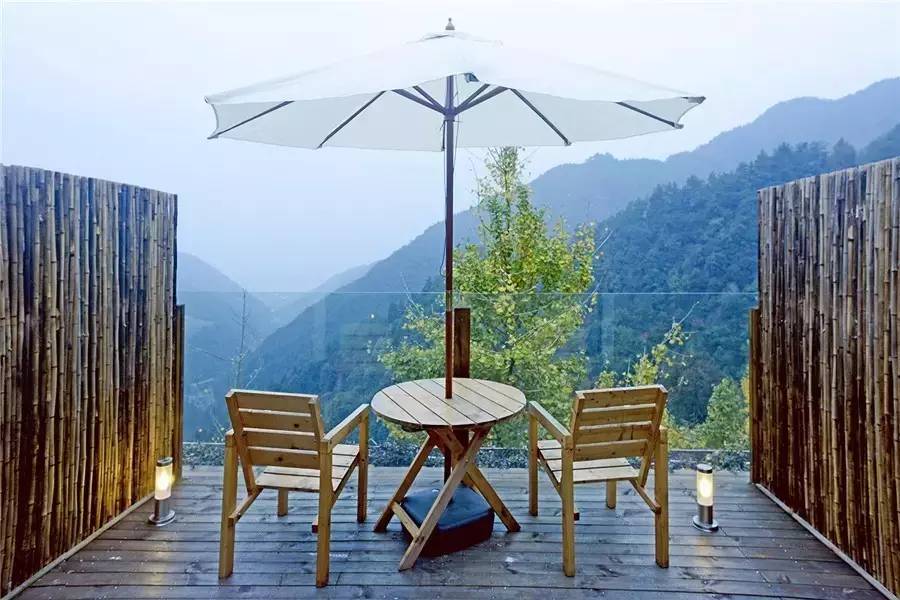 過(guò)云山居·長(zhǎng)丘田，躺在浴缸里摘朵云