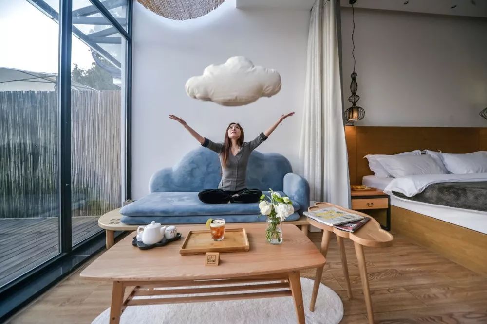 過(guò)云山居·長(zhǎng)丘田，躺在浴缸里摘朵云