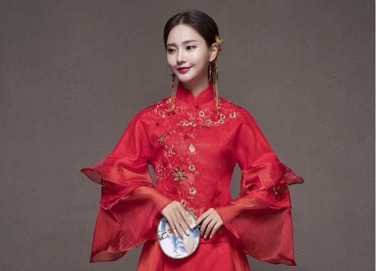 靈秀荷葉袖中式禮服，典雅韻味新娘禮服