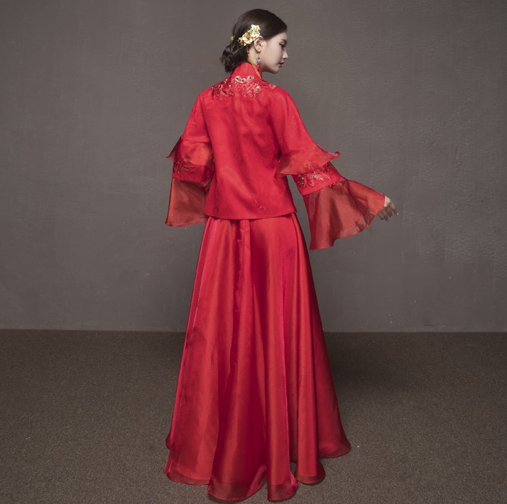 靈秀荷葉袖中式禮服，典雅韻味新娘禮服