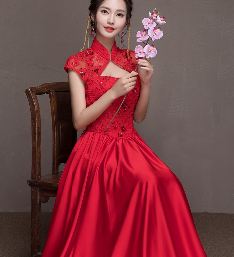 喜結(jié)良緣中式禮服，唯美性感珠花晚禮服