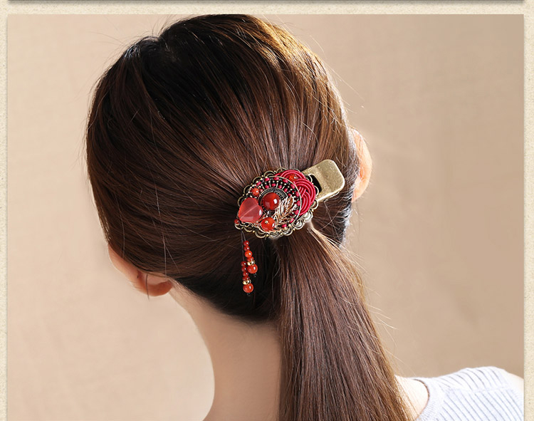 復古風紅色鴨嘴夾發(fā)夾頭飾