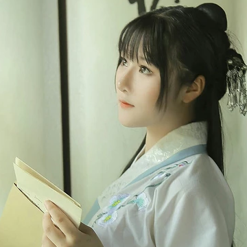 文藝復(fù)古風(fēng)漢服女生頭像，唯美古風(fēng)真人頭像