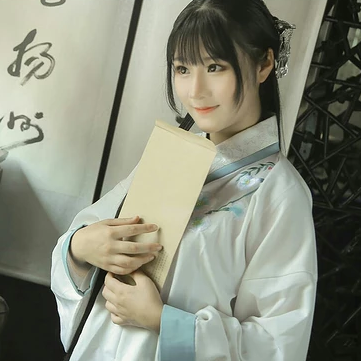 文藝復(fù)古風(fēng)漢服女生頭像，唯美古風(fēng)真人頭像