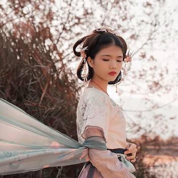 文藝小清新女生頭像，唯美古風真人頭像