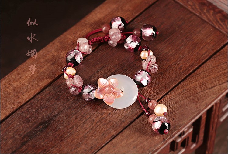 粉色草莓晶手串琉璃平安扣手鏈?zhǔn)罪? src="/shige/d/file/bigpic/190404/04/13-1P111141I8.jpg" / data-8UIg="ObdLz1"><br / data-CE4A="2g3NGP">
	<img alt=