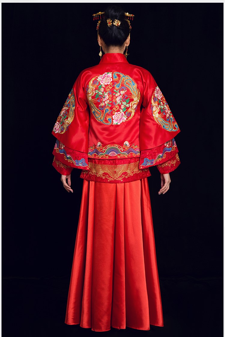 金玉良緣中式禮服，鳳穿牡丹新娘禮服