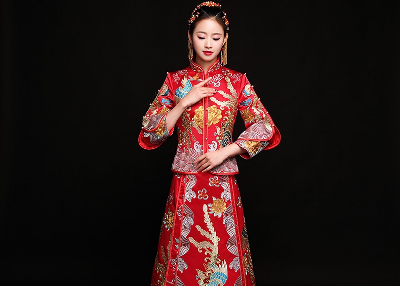 高貴華美中式禮服，秀禾龍鳳褂新娘禮服