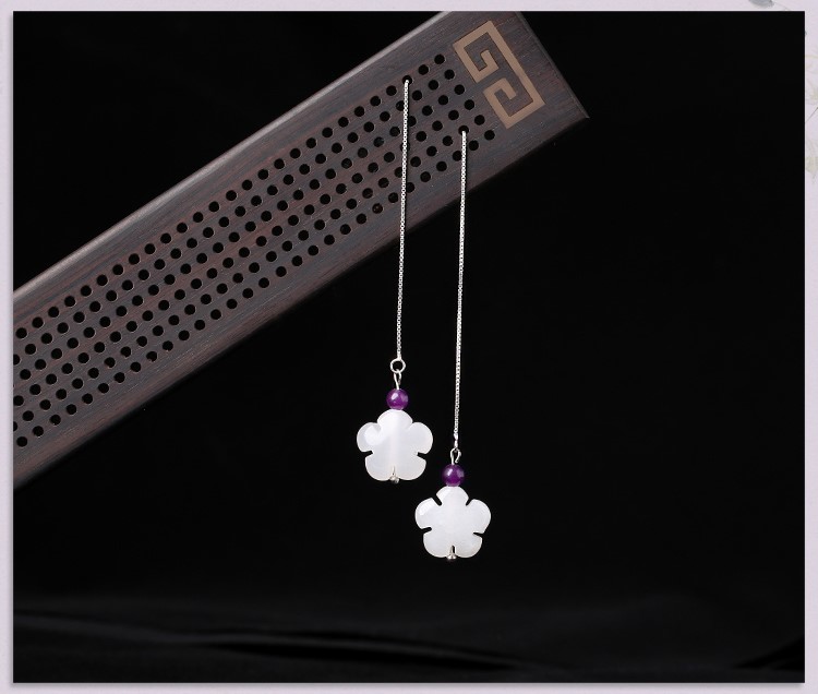 簡(jiǎn)約白玉花朵耳墜氣質(zhì)長(zhǎng)款耳環(huán)首飾