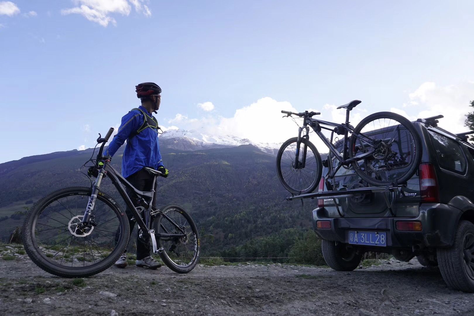 云階·格蘭平營地，踩著云一步步登上哈巴雪山