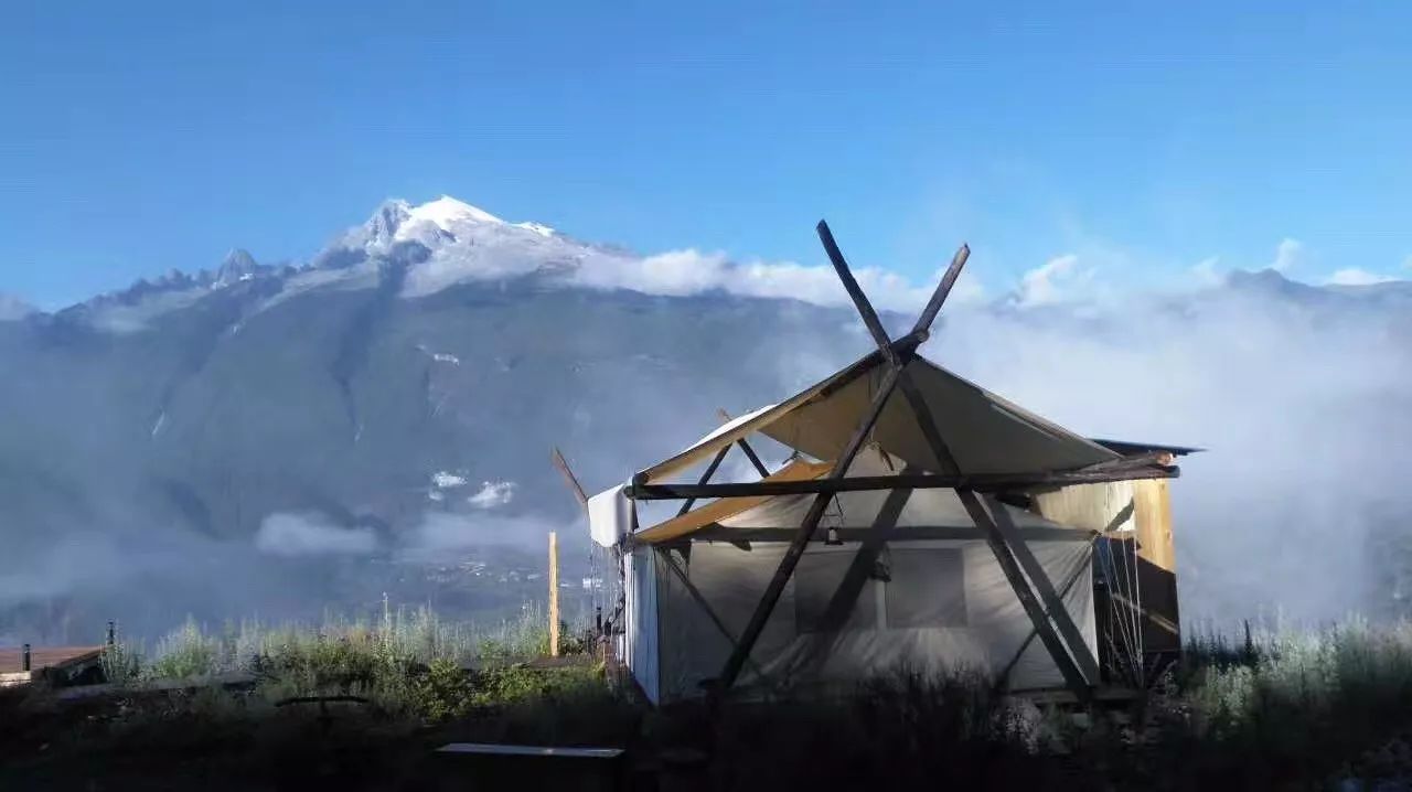 云階·格蘭平營地，踩著云一步步登上哈巴雪山