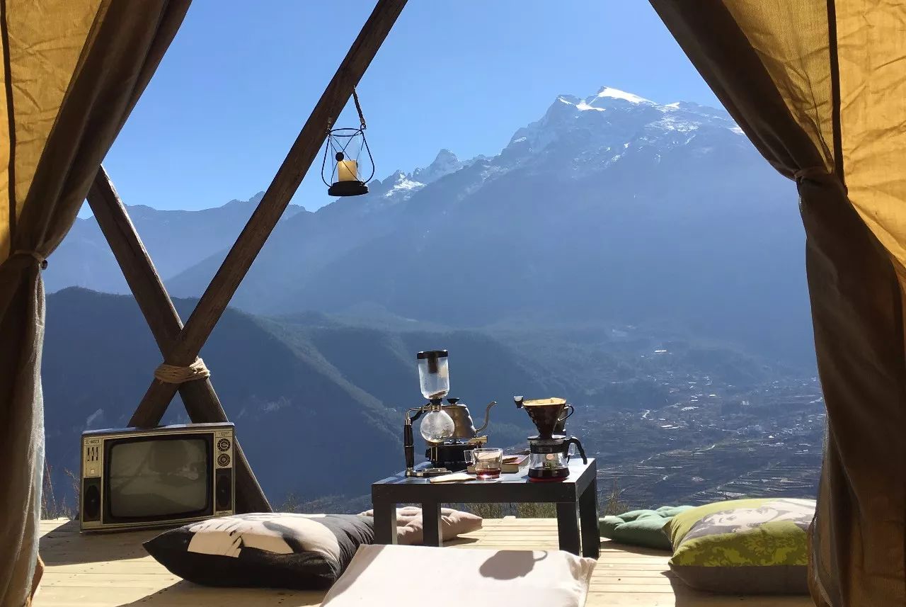 云階·格蘭平營(yíng)地，踩著云一步步登上哈巴雪山