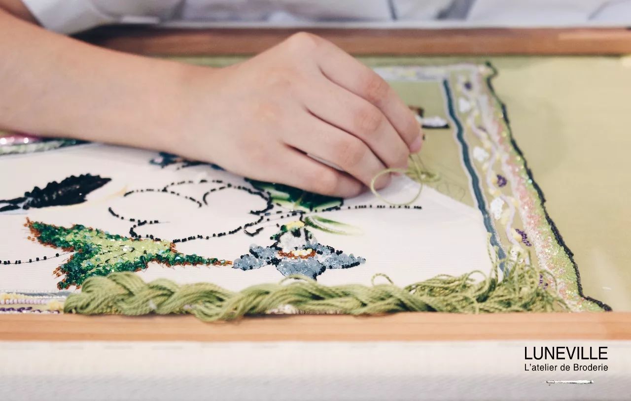 骨子里的刺繡藝術(shù)：用刺繡技藝把生活過(guò)成詩(shī)
