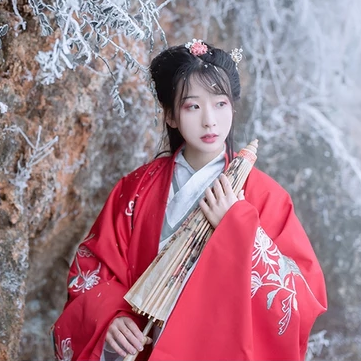 冰雪天地帶傘女生頭像，唯美古風(fēng)真人頭像