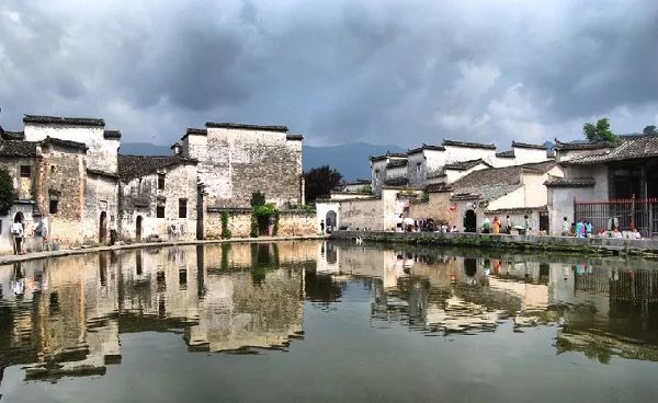 淺析徽派建筑：獨(dú)一無(wú)二氣息的中國(guó)古建筑！