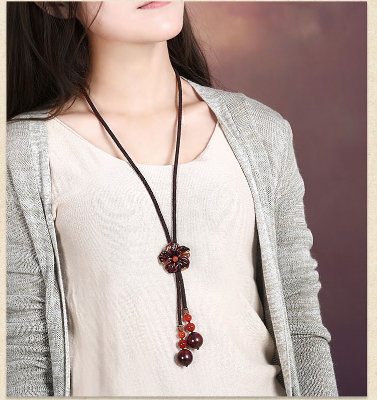 簡(jiǎn)約大氣琉璃花朵吊墜復(fù)古毛衣鏈項(xiàng)鏈?zhǔn)罪? src="/shige/d/file/bigpic/190404/04/13-1P126132138.jpg" / data-6s4f="LkaUMp"><br / data-bCq2="b8m756">
	<img alt=