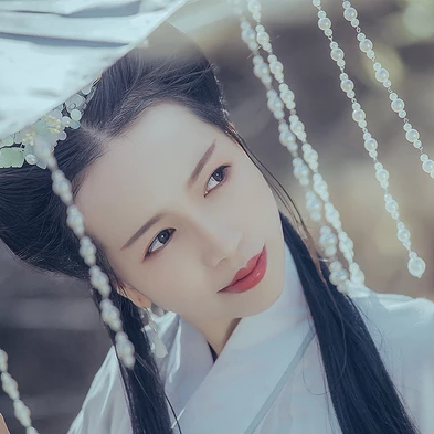 珠簾傘文藝女生頭像，唯美古風真人頭像