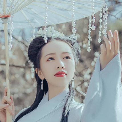 珠簾傘文藝女生頭像，唯美古風真人頭像