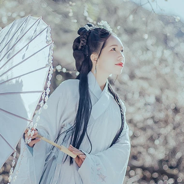 珠簾傘文藝女生頭像，唯美古風真人頭像