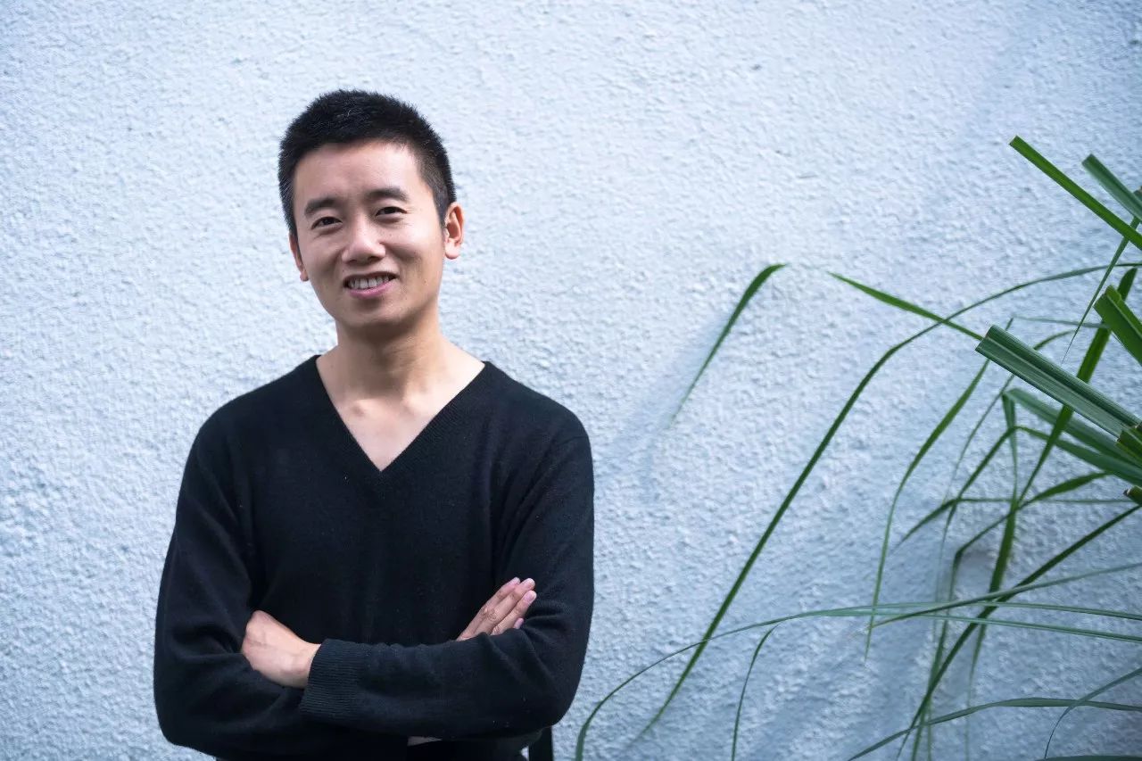 路之青城，在應(yīng)該努力的年紀(jì)留下精彩的痕跡！