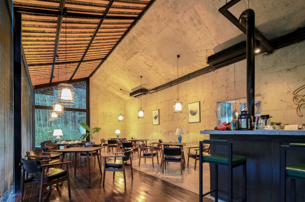 路之青城，在應(yīng)該努力的年紀留下精彩的痕跡！