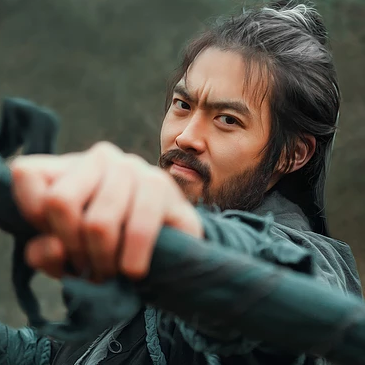 江湖英雄帶兵器男生頭像，唯美古風(fēng)真人頭像