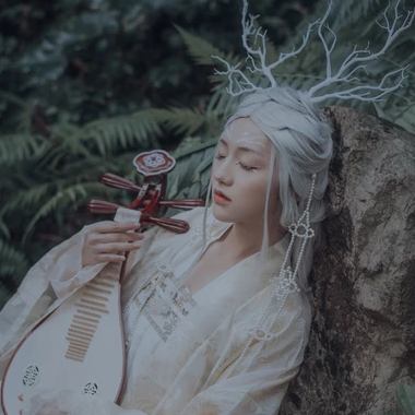 森林精靈文藝女生頭像，唯美古風真人頭像